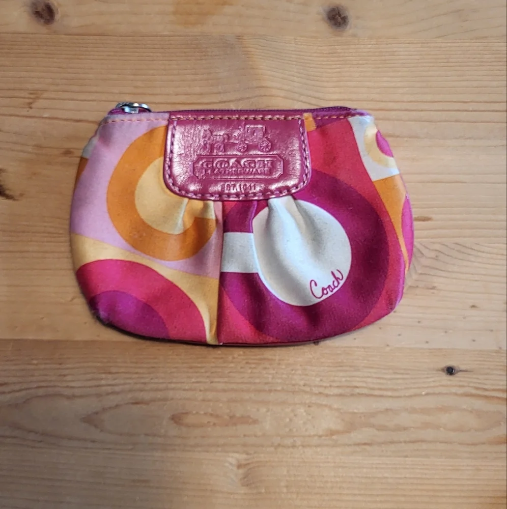 Small Coach Wallet - Picture 1 of 7